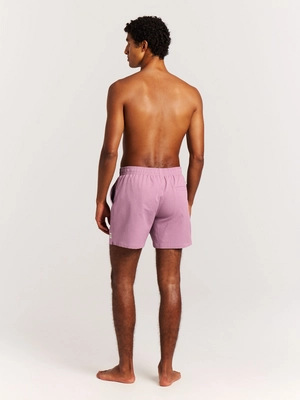 9---71751045_716_model_back-full_01