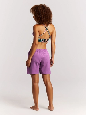 7---71651000_843_model_back-full_01