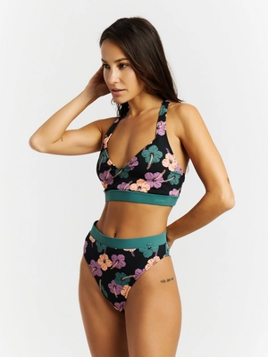 5---72661062_290_model_front-half_01