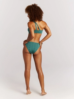 8---72661045_477_model_back-full_01
