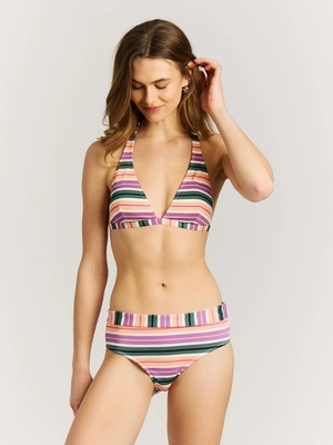 5---72661100_843_model_front-half_01