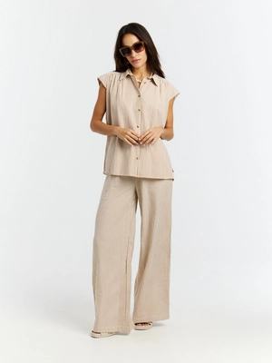 4---15661000_375_model_front-full_01