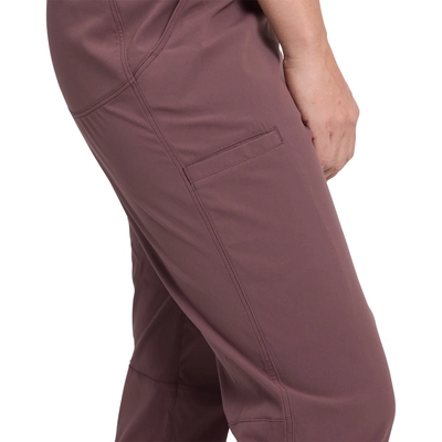 5---750161_6052_W_Pursuit_Pants_Fig_08