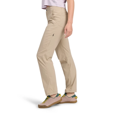 3---750161_2018_W_Pursuit_Pants_Moonstone_03