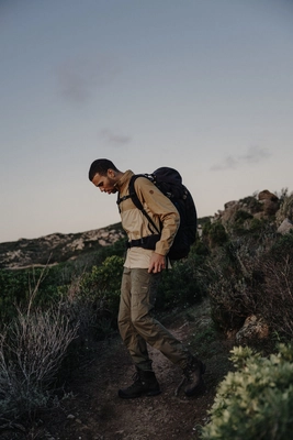 3----Mood_SS23_SilvanoZeiter_SummerTrekking_9367_EXP_2028-02-01