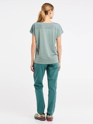 8---4623500_477_model_back-full_01