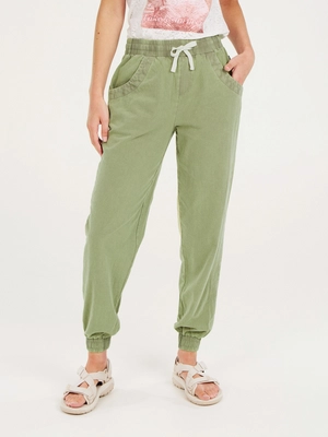 5---46651000_663_model_front-half_01