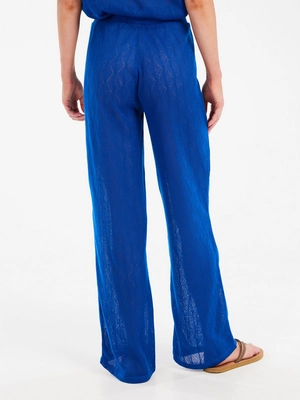 6---46651009_945_model_back-half_01