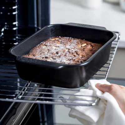 5---CC007771-001-image7-feature2_oven_safe