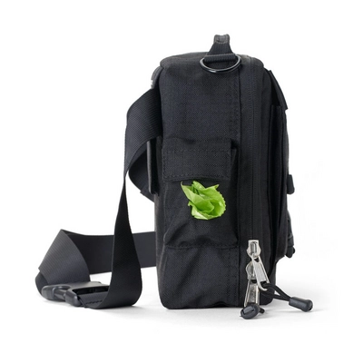 Pet-Kit-Side_d9daccd1-6d1d-4c68-ad16-1a0a7e44c596