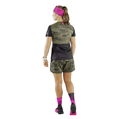 dynafit-w-trail-graphic-shirt-23a-dyf-71641-winter-moss-exagon-camo-3