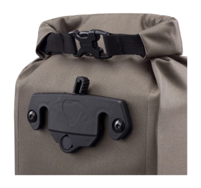 6---ORTLIEB-FORK-PACK-F9994-05DETAIL2-_no-bg