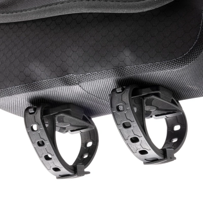 8---ORTLIEB-FUEL-PACK-F9963-DETAIL-1