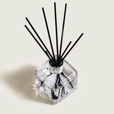 007853_TABAC-AMBRE-BOUQUET_2500x3100_P_3
