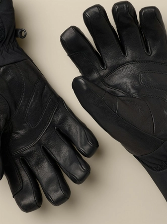 F26-X000010696-Sabre-Glove-Black-Hover