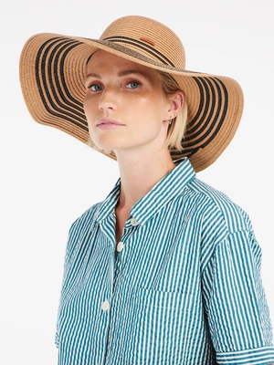 4---95651012_269_model_front-half_01
