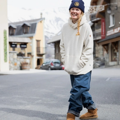 9----FJR_FW25_SEASONAL_J6A5889