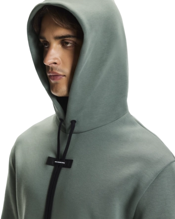 6---1MF30290153-focus_tech_hoodie-fw25-olive-m-4x5-tr-g4
