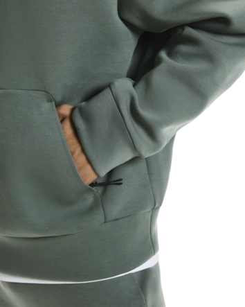 8---1MF30290153-focus_tech_hoodie-fw25-olive-m-4x5-tr-g7