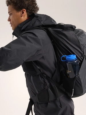 11---f25_x000009906_002291_beta-ar-jacket_black_men_m_pit-zip