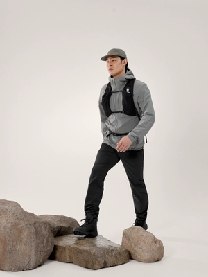 8---f25_x000009905_019619_gamma-hoody_void_men_m_full-body