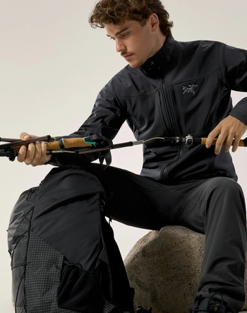 F25-X000008486-Gamma-MX-Jacket-Black-Hover