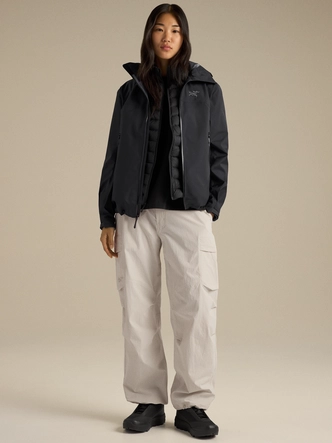 7---F26_X000010869_002291_Beta_Jacket_Black_Women_S_Hover_Lowres