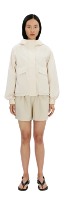 2---Sallie_ELVINE_jacket-soft-white_240424-1991