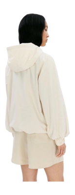 4---Sallie_ELVINE_jacket-soft-white_240424-2001