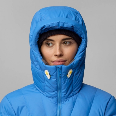 7---Expedition_Pack_Down_Hoodie_W_86122-525_F_MODEL_FJR