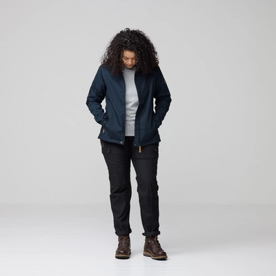 4---Stina_Jacket_W_89234-555_O_MODEL_0521