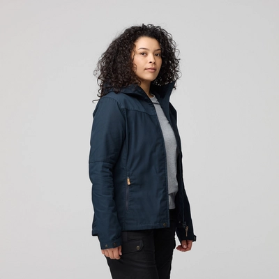 8---Stina_Jacket_W_89234-555_P_MODEL_0568