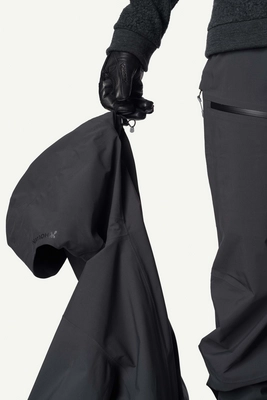 13---Uni-Five-to-Nine-Jacket_True-Black_D_9988_c_low