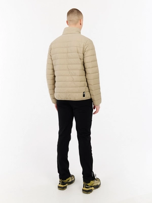 8---63752000_567_model_back-full_01