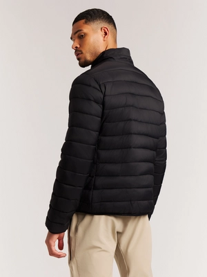 8---63752000_290_model_back-half_01