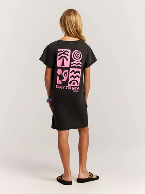 24961000_290_model_back-full_01