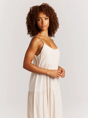 6---24661010_106_model_front-half_01