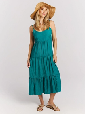 24661010_662_model_front-full_01