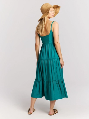6---24661010_662_model_back-full_01