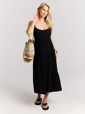 4---24661010_290_model_front-full_02