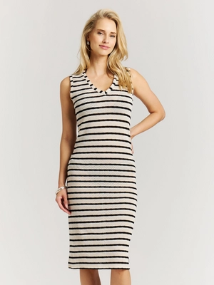 24661012_106_model_front-half_01