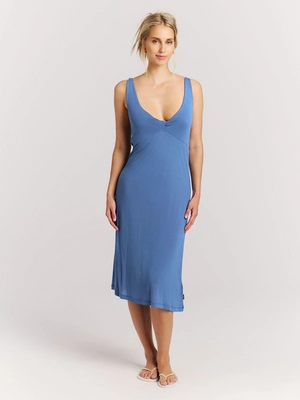 4---24661006_909_model_front-full_01