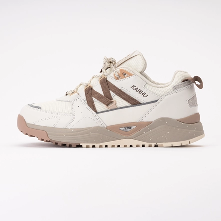 Karhu Unisex Fusion XC Lily White / Pine Bark | Sneaker District COM