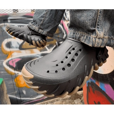 crocs (50)