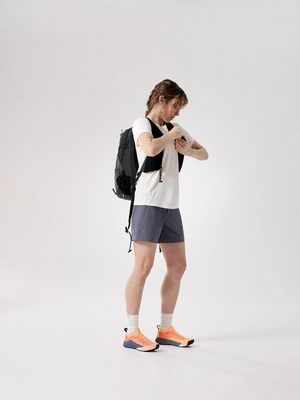 4---S26_X000010392_021549_Gamma Short 6_Dk Stratus_Women_4_Full-Body_Lowres