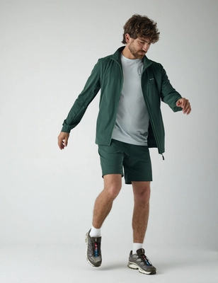 9---LR_FULL_FRONT_ACTIVE_AR-P-028-LW_AR_ACTIVE_SHORT_MENS_DARK_GREEN_CORTAZU