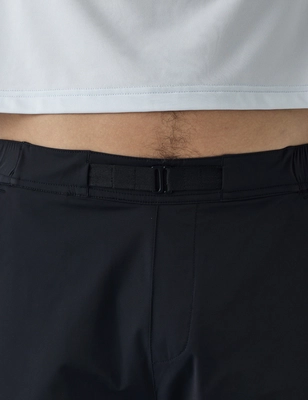 7---LR_FEATURE_BELT_AR-P-028-LW_AR_ACTIVE_SHORT_MENS_BLACK_CORTAZU