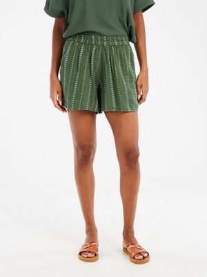 4---23651011_663_model_front-half_01