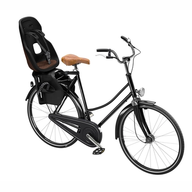 Large-Thule_Yepp_Nexxt2_Maxi_RM_ChocolateBrown_InUse_OnBike