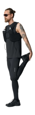 11---Ms-Pace-Trail-Tights_True-Black_840052_900_SET_4387